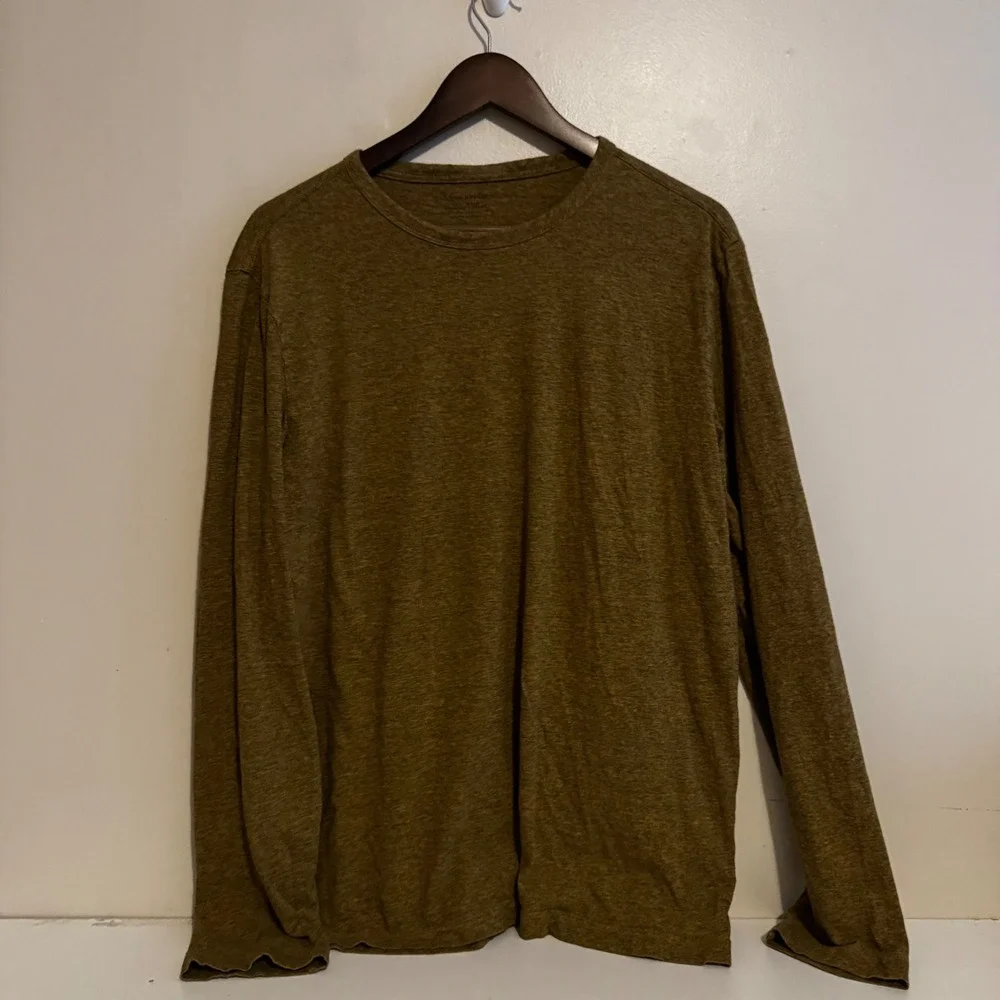 Banana Republic Mens L Tall Olive Long Sleeve Organic Cotton Layers Basics Fall